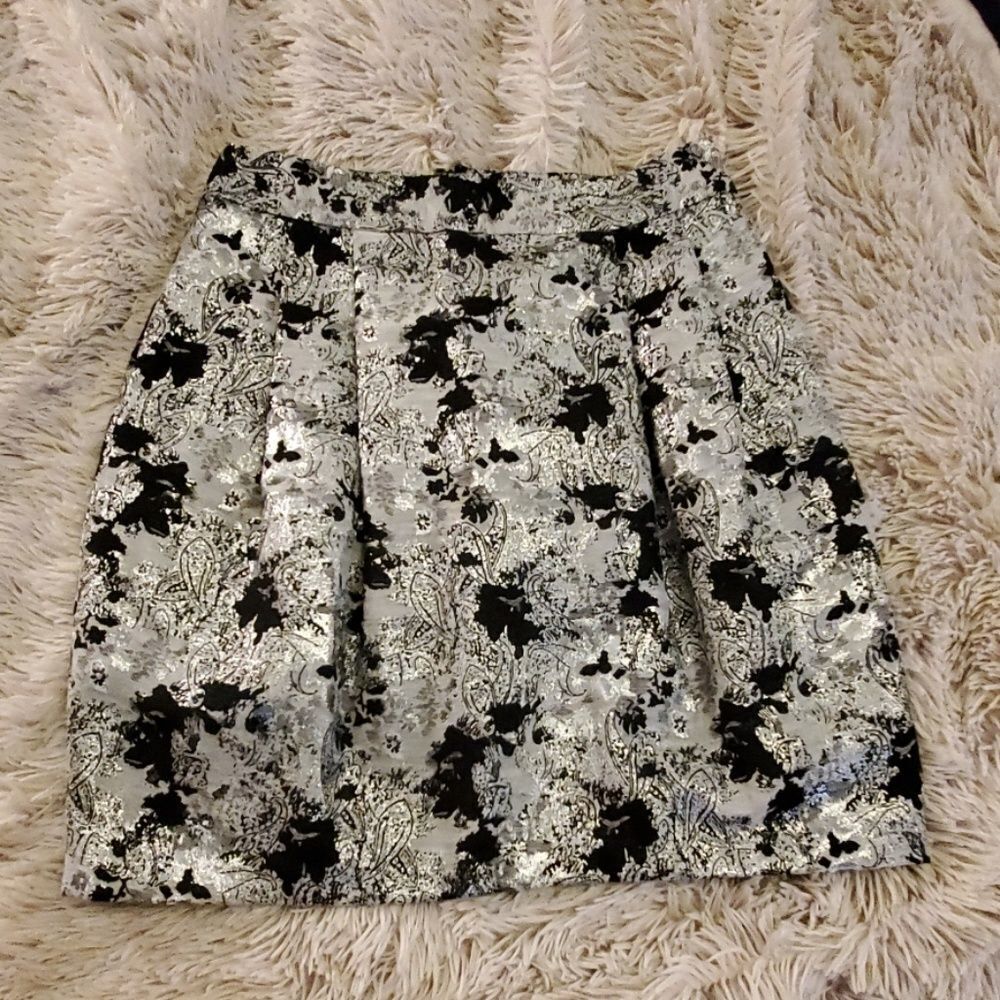 Beautiful silver, gray and black Jay Godfrey skirt